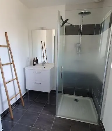 Hotel Chic Au Bois Joli Piscine Privee 4 4 Kms De Bergerac, Dans Le Perigord Pourpre Lembras
