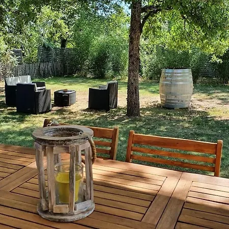 Chic Au Bois Joli Piscine Privee 4 4 Kms De Bergerac, Dans Le Perigord Pourpre Hotel Lembras
